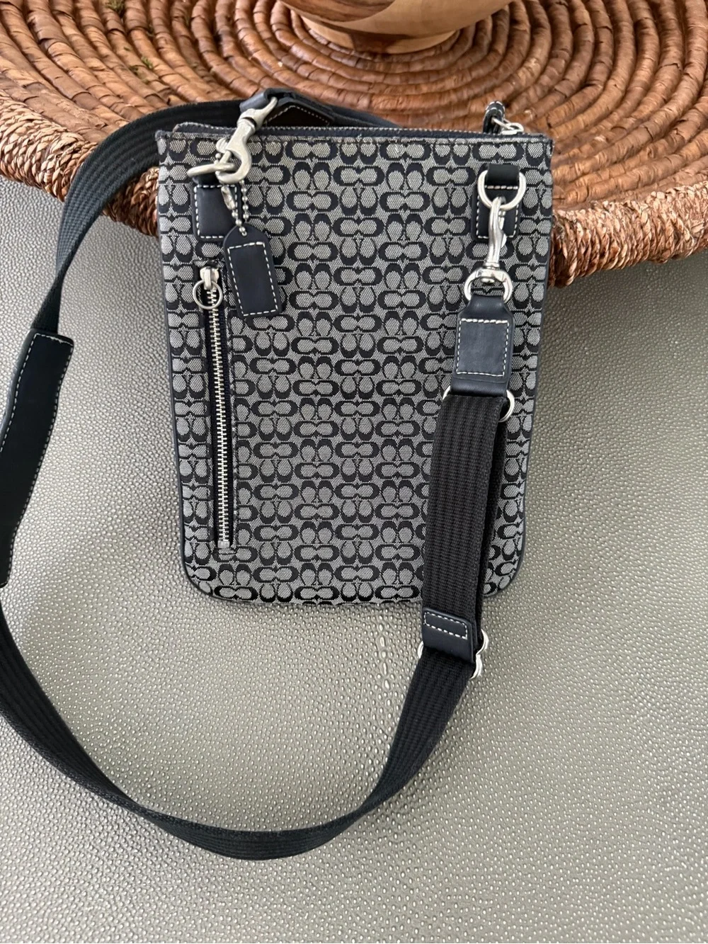 Coach Signature Shoulder Bag Crossbody Black Gray Canvas 5a